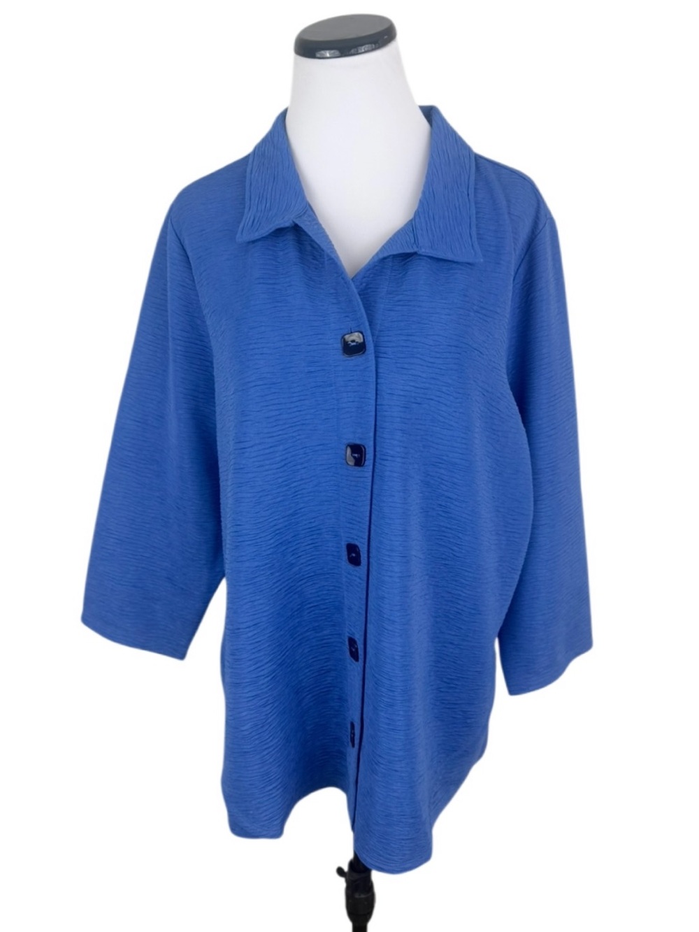 NorthStyle Stretchy Textured Button Front Top 3/4 Sleeve Blue Size 1X